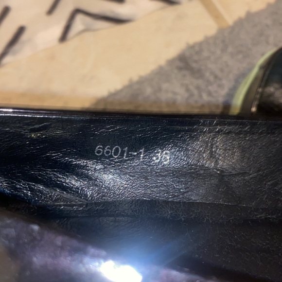 VINTAGE Gucci Horsebit Shoes - Picture 4 of 7